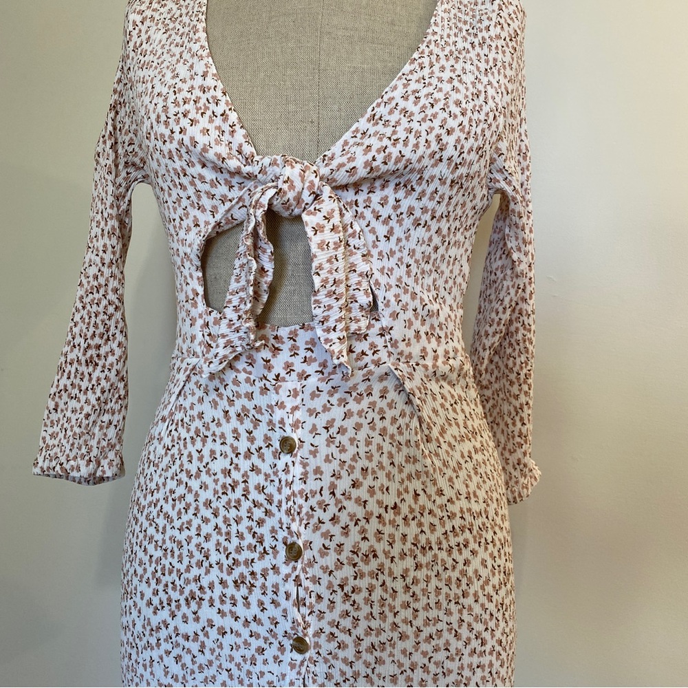 Faithfull the Brand tie front Trinidad dress - Picture 4 of 7